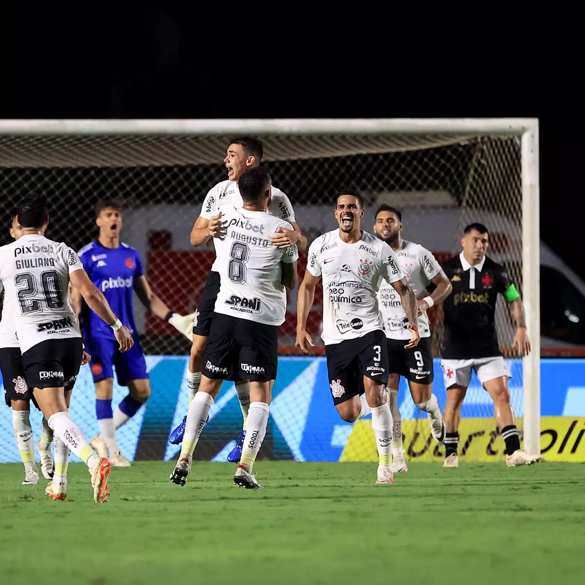 Vasco perde para o Corinthians de virada e pode terminar a rodada no Z-4