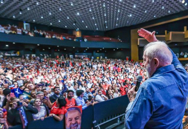 Lula diz que não cede em compras governamentais no acordo Mercosul-UE