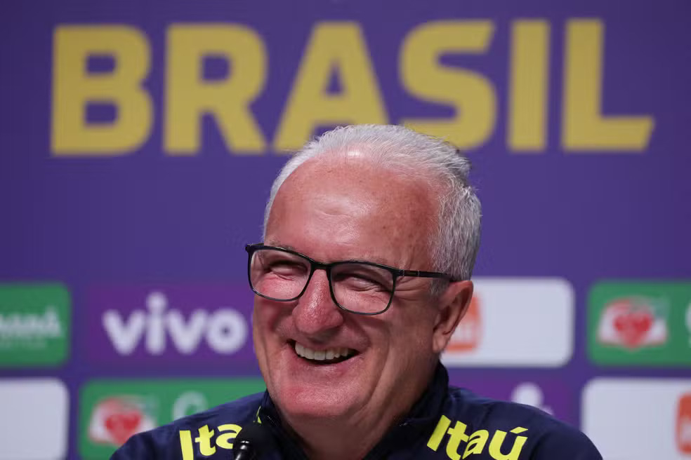 Técnico da seleção, Dorival Junior, estará no Mineirão para ver a Supercopa